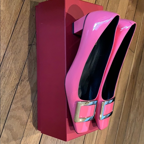 Shoes - Picture 2 of 4